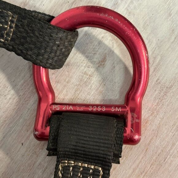 Black and Red Safety Harness by stepwise heavy duty great condition cheap price - Picture 5 of 10